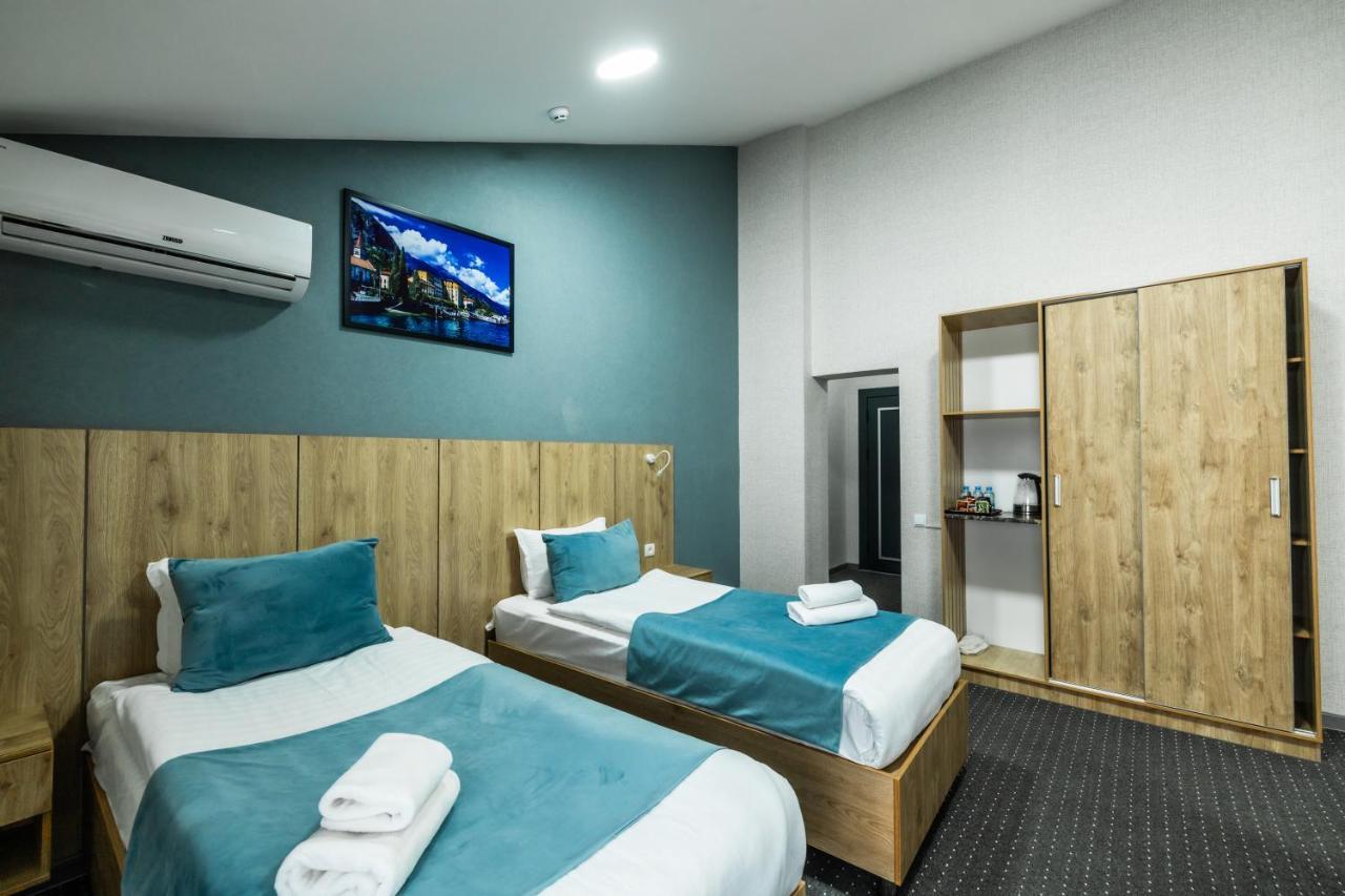 Bobur Hotel Tashkent Exterior photo