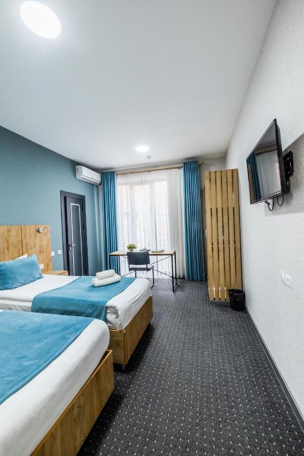 Bobur Hotel Tashkent Exterior photo