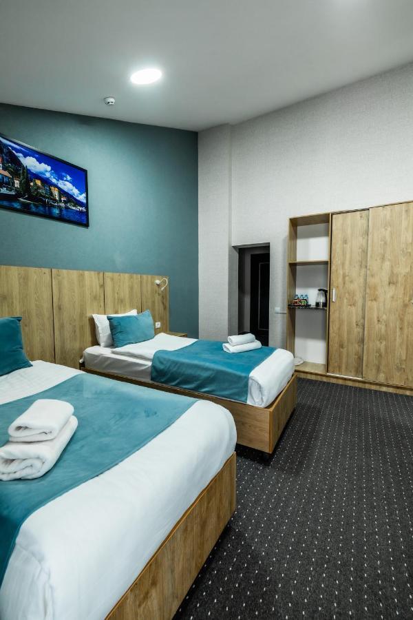 Bobur Hotel Tashkent Exterior photo