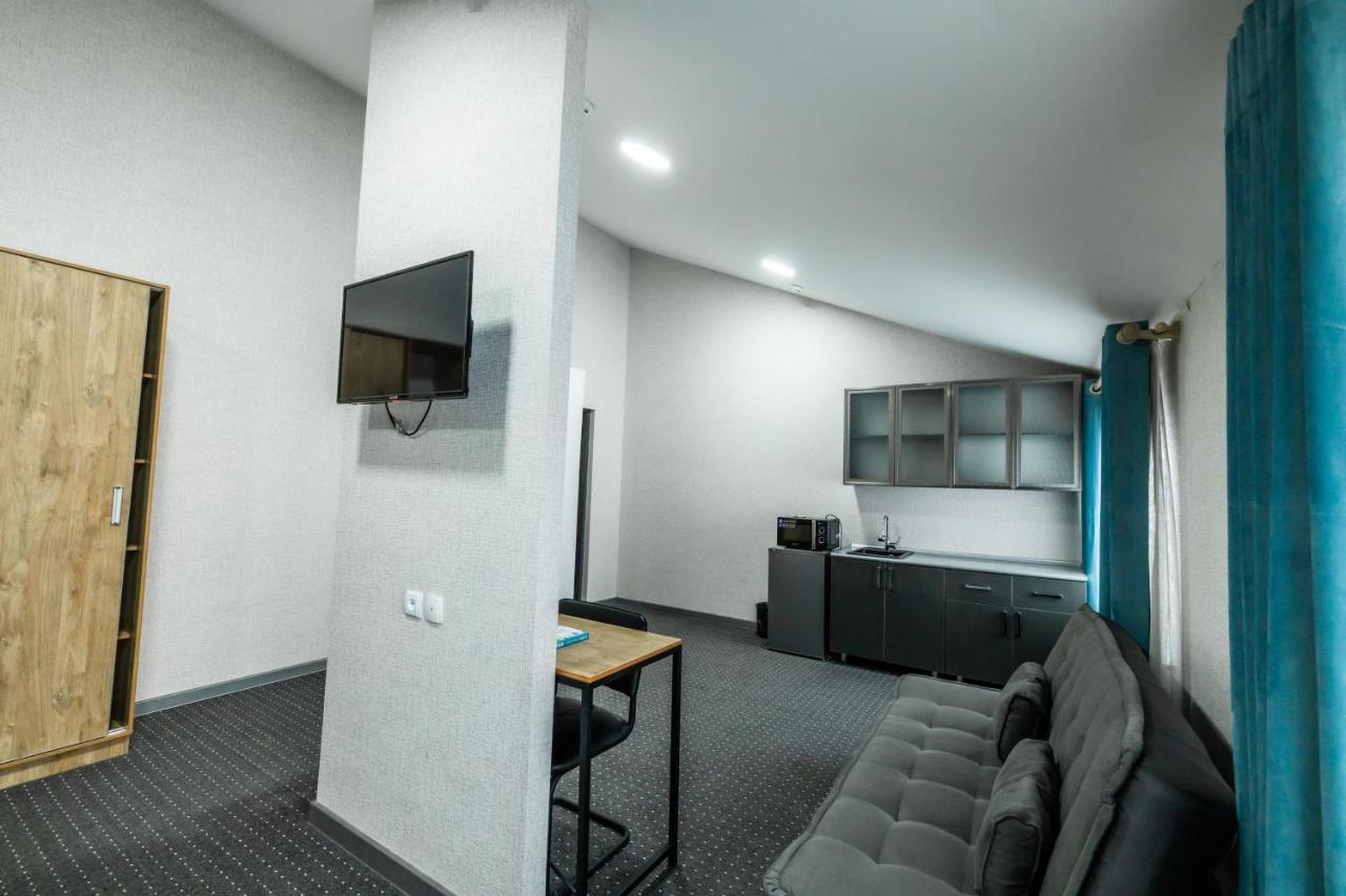Bobur Hotel Tashkent Exterior photo